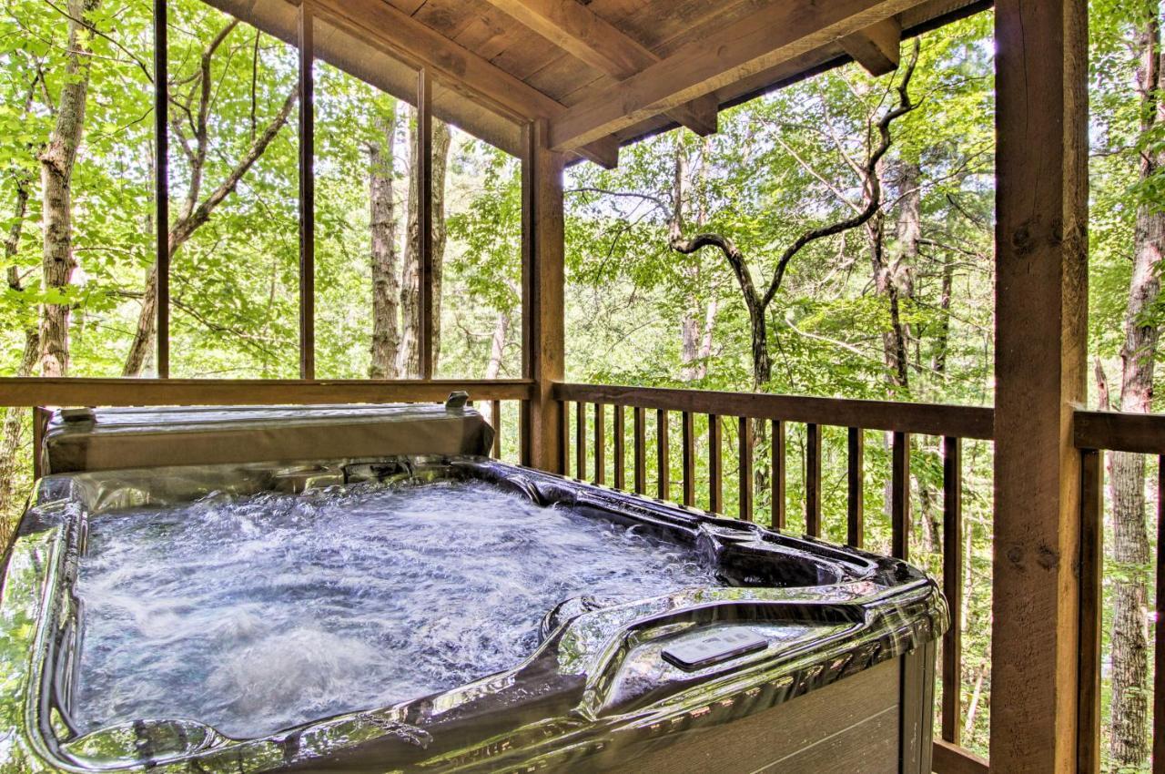 Casa vacanze Secluded Forest Cabin, 4 Mi To Downtown *