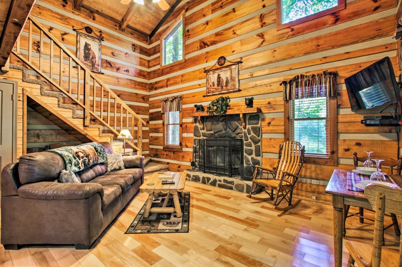 Secluded Forest Cabin, 4 Mi To Downtown Casa vacanze *