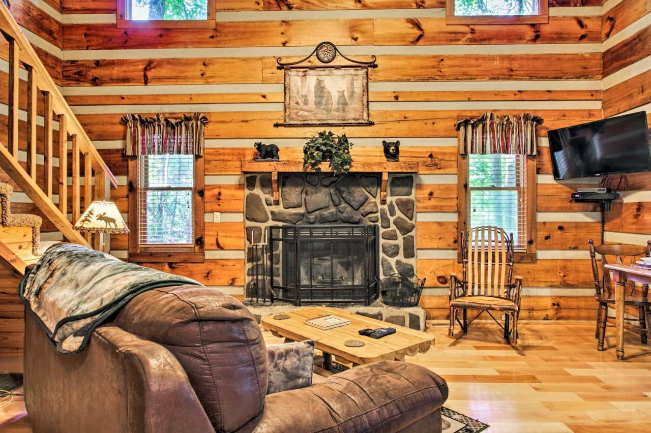 Casa vacanze Secluded Forest Cabin, 4 Mi To Downtown